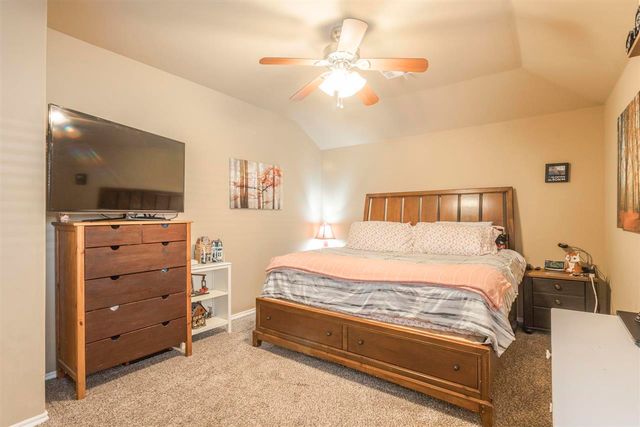 11520 SW 25th St, Yukon, OK 73099