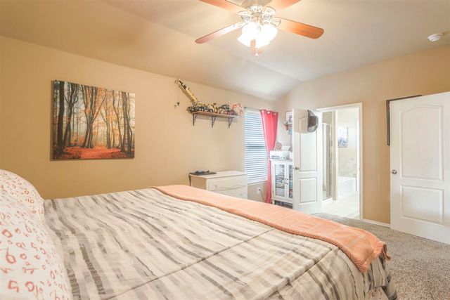 11520 SW 25th St, Yukon, OK 73099