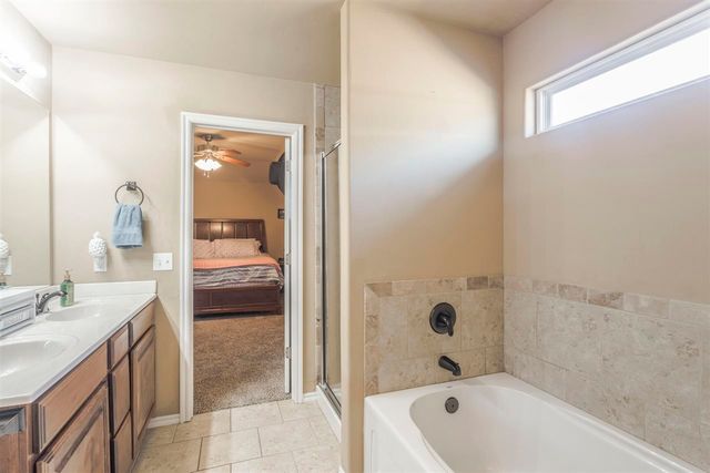 11520 SW 25th St, Yukon, OK 73099