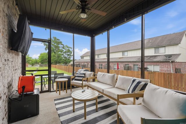 120 Lydia Drive, Maumelle, AR 72113