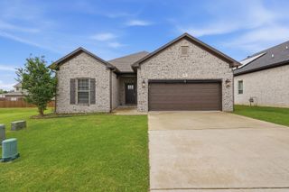 120 Lydia Drive, Maumelle, AR 72113