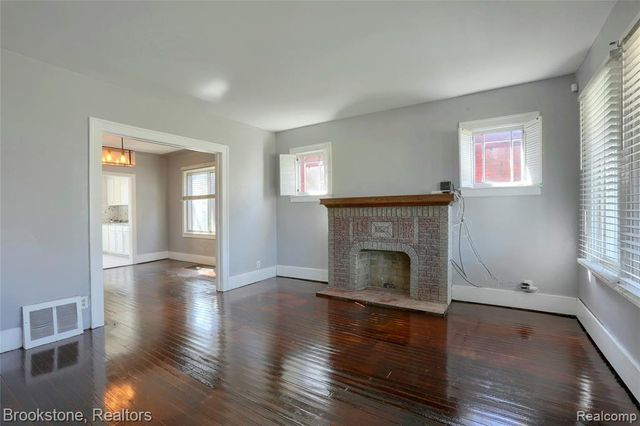 7600 Doyle Street, Detroit, MI 48234