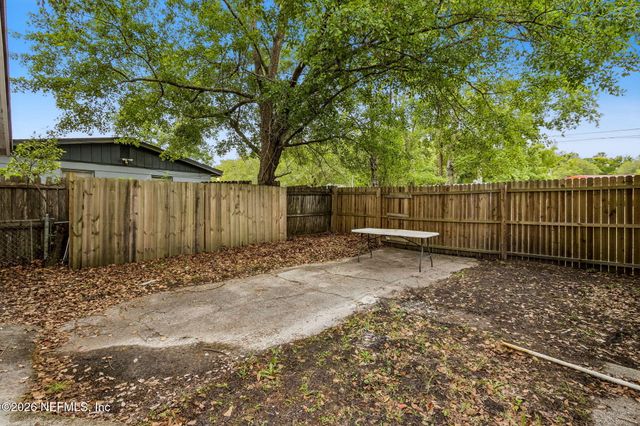 7086 QUEEN OF HEARTS Court, Jacksonville, FL 32210