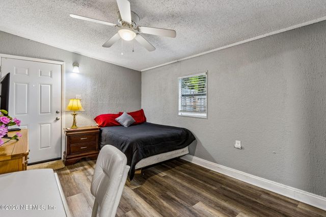 7086 QUEEN OF HEARTS Court, Jacksonville, FL 32210