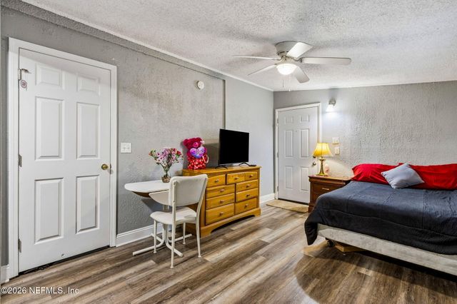 7086 QUEEN OF HEARTS Court, Jacksonville, FL 32210