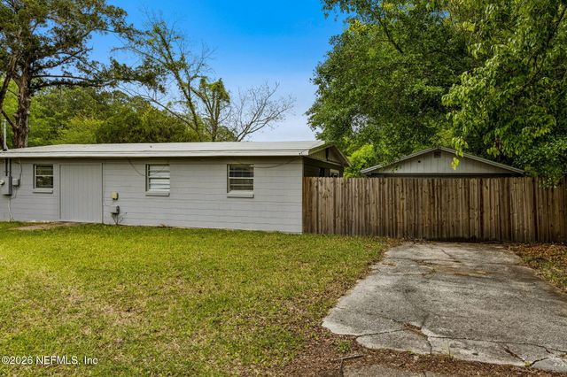 7086 QUEEN OF HEARTS Court, Jacksonville, FL 32210