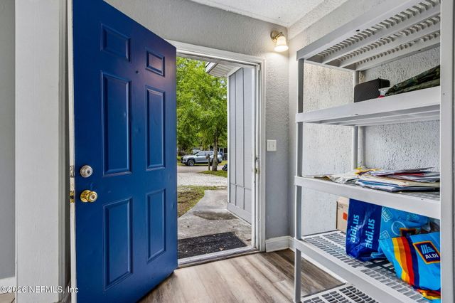 7086 QUEEN OF HEARTS Court, Jacksonville, FL 32210