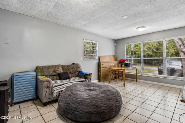 7086 QUEEN OF HEARTS Court, Jacksonville, FL 32210