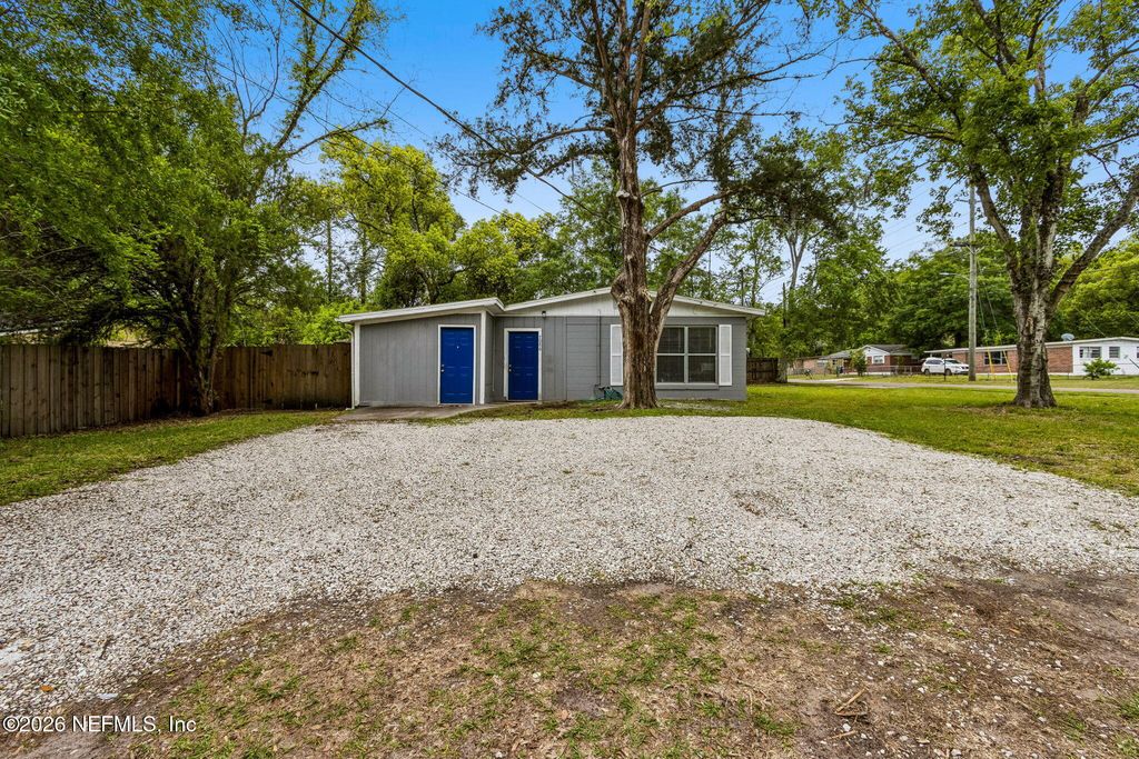 7086 QUEEN OF HEARTS Court, Jacksonville, FL 32210