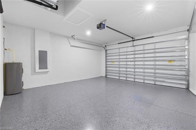 921 NE 15TH ST, Cape Coral, FL 33909