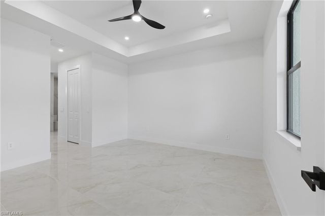 921 NE 15TH ST, Cape Coral, FL 33909