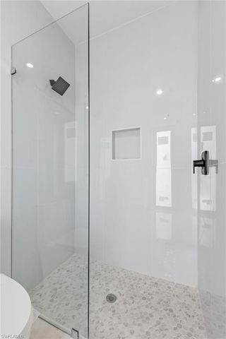 921 NE 15TH ST, Cape Coral, FL 33909