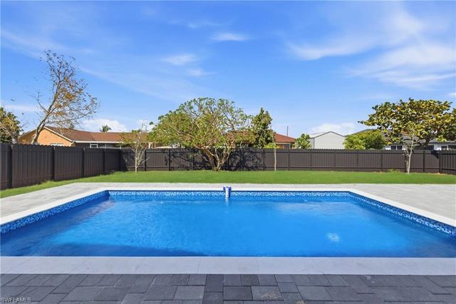 921 NE 15TH ST, Cape Coral, FL 33909