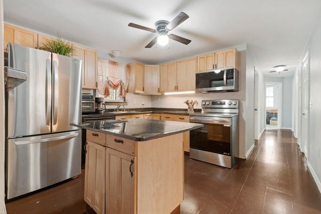 25 Prospect St, Ashland, MA 01721