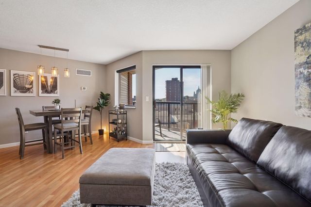 78 10th Street E 1010, Saint Paul, MN 55101