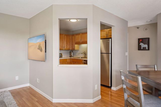 78 10th Street E 1010, Saint Paul, MN 55101