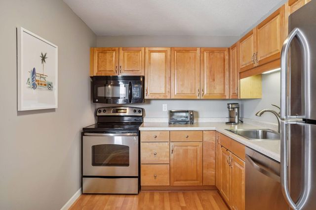 78 10th Street E 1010, Saint Paul, MN 55101