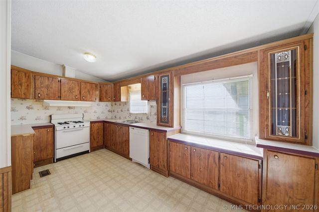 15180 S 4187 Road, Claremore, OK 74017