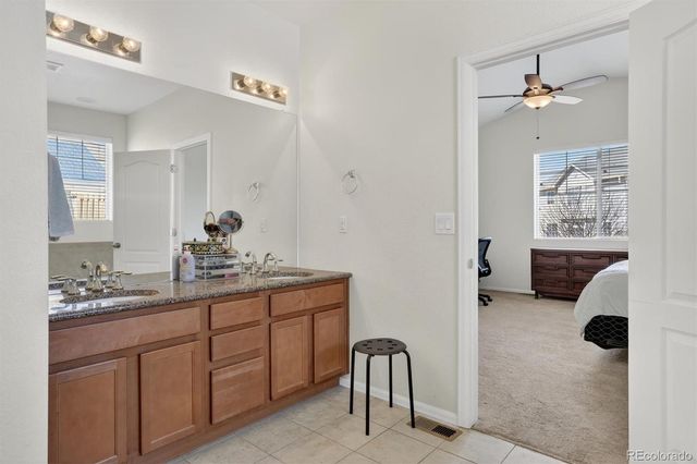 75 N Newcastle Court, Aurora, CO 80018