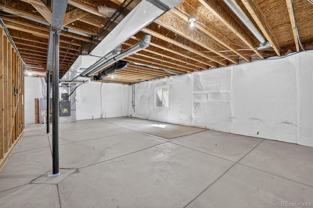 75 N Newcastle Court, Aurora, CO 80018