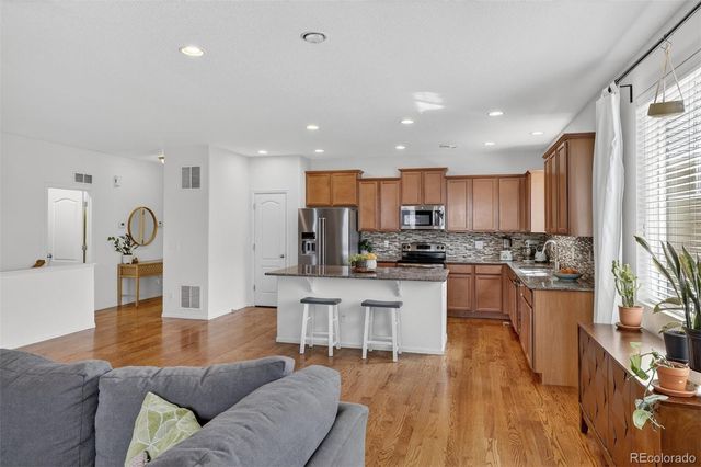 75 N Newcastle Court, Aurora, CO 80018