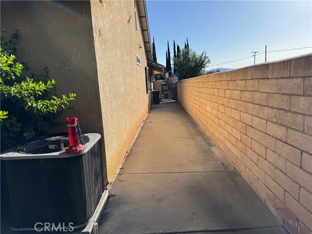 1614 Buckeye, Highland, CA 92346