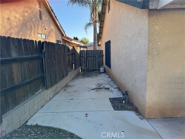 1614 Buckeye, Highland, CA 92346