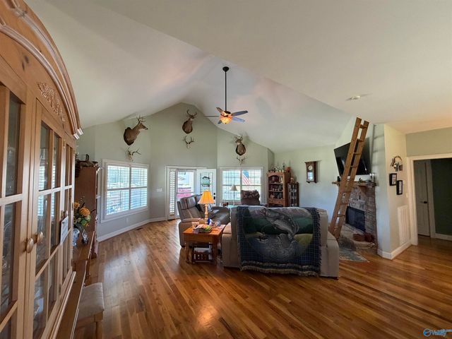 285 Jordan Drive, Centre, AL 35960