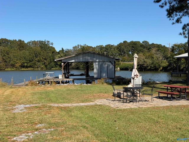 285 Jordan Drive, Centre, AL 35960