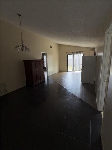 1543 N TUTTLE AVENUE, Sarasota, FL 34237