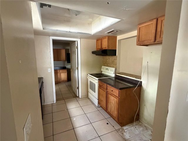 1543 N TUTTLE AVENUE, Sarasota, FL 34237