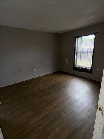 1543 N TUTTLE AVENUE, Sarasota, FL 34237