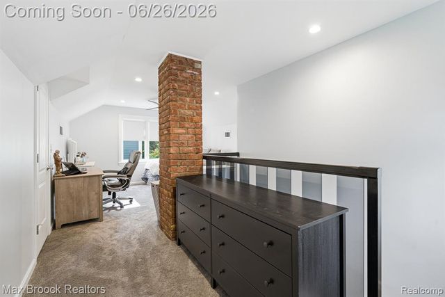 618 S Gainsborough Avenue, Royal Oak, MI 48067