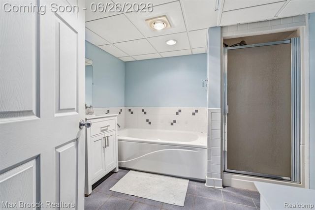 618 S Gainsborough Avenue, Royal Oak, MI 48067