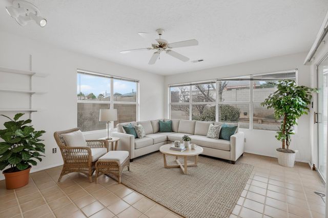 7213 Sunlight Peak Drive NE, Rio Rancho, NM 87144