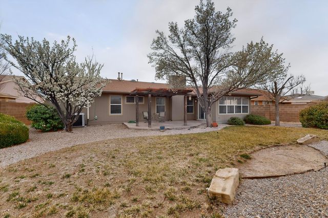 7213 Sunlight Peak Drive NE, Rio Rancho, NM 87144