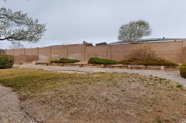 7213 Sunlight Peak Drive NE, Rio Rancho, NM 87144