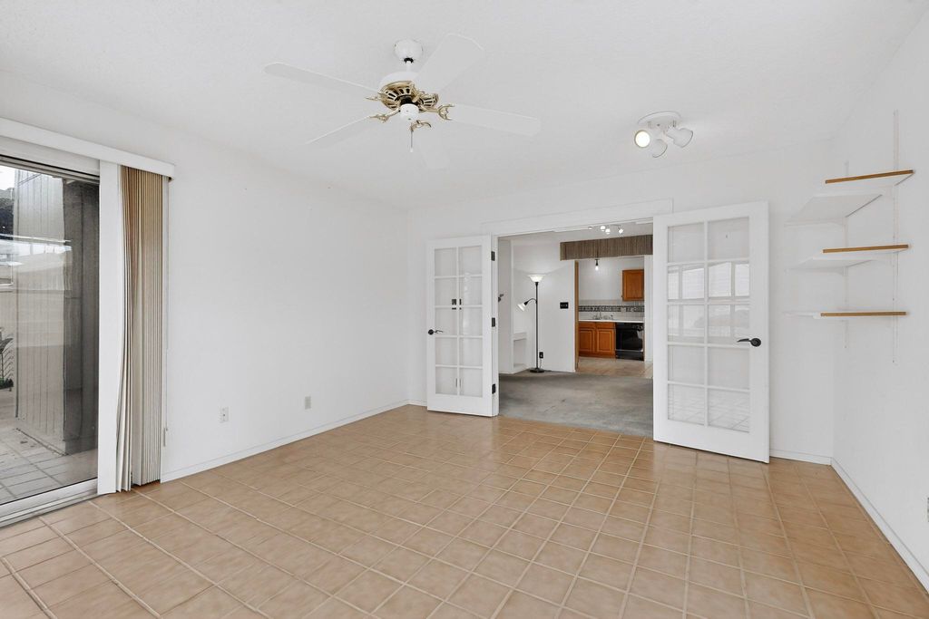 Image 15 of property listing at 7213 Sunlight Peak Drive NE, Rio Rancho, NM 87144