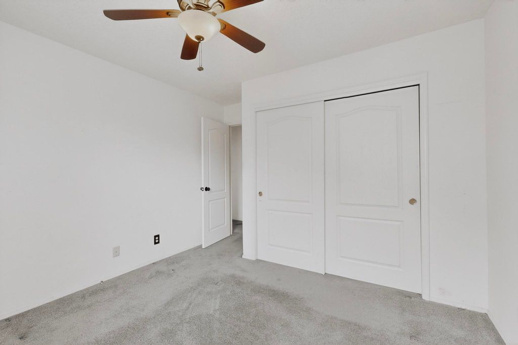 Image 42 of property listing at 7213 Sunlight Peak Drive NE, Rio Rancho, NM 87144