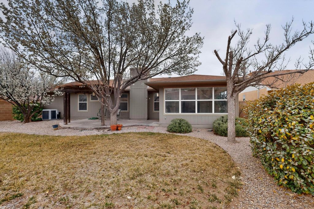Image 48 of property listing at 7213 Sunlight Peak Drive NE, Rio Rancho, NM 87144