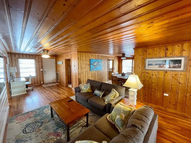 1505 Edge Dr., North Myrtle Beach, SC 29582