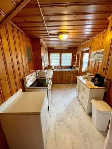 1505 Edge Dr., North Myrtle Beach, SC 29582