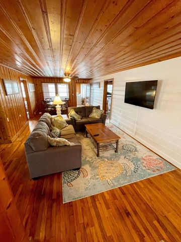 1505 Edge Dr., North Myrtle Beach, SC 29582