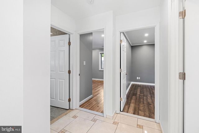 1402 STERIGERE, Norristown, PA 19403