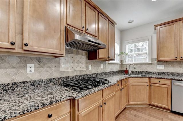 5485 Sandstone ct, Cumming, GA 30040