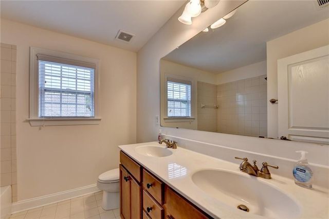 5485 Sandstone ct, Cumming, GA 30040