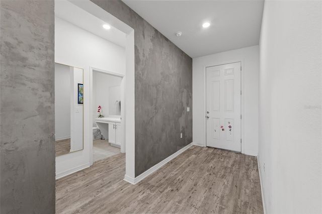 10630 MEDFORD LAKE DRIVE, Riverview, FL 33578