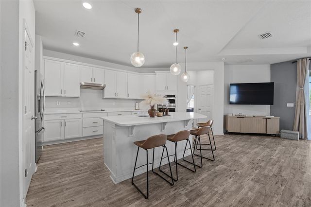 10630 MEDFORD LAKE DRIVE, Riverview, FL 33578