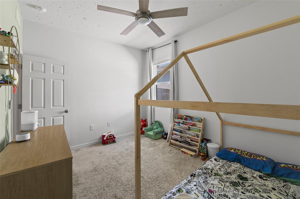 Image 24 of property listing at 10630 MEDFORD LAKE DRIVE, Riverview, FL 33578