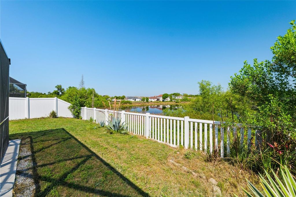 Image 30 of property listing at 10630 MEDFORD LAKE DRIVE, Riverview, FL 33578